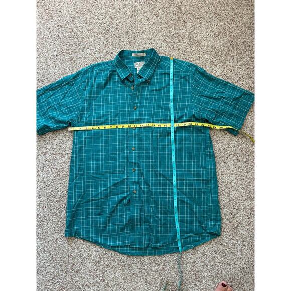 L.L. BEAN, Oxford, short sleeve, Size Large, Wrinkle Resistant, Traditional Fit - Picture 4 of 6